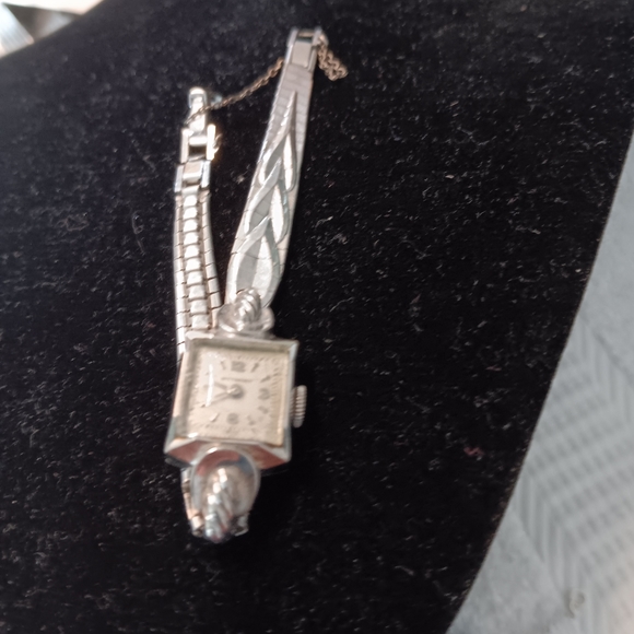 Vintage Wittnauer Swiss watch 10K GF Ladies - Picture 2 of 5